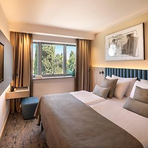 Chambre Standarde Lit Queen-Size